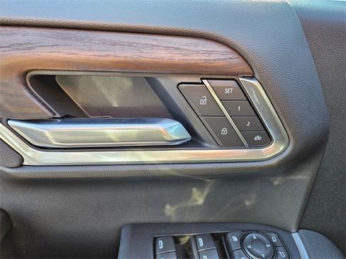 New 2025 GMC Sierra 1500 SLT w/ SLT Premium Plus Package image 15