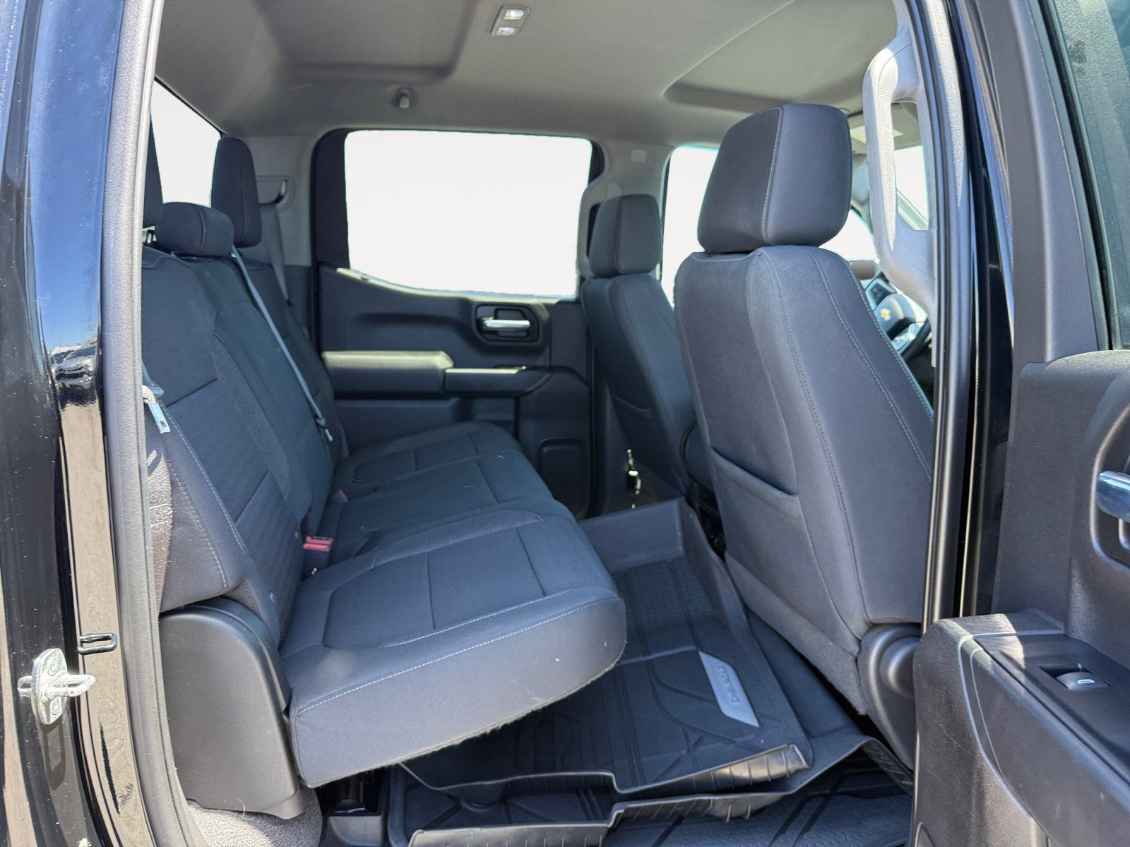 Used 2020 Chevrolet Silverado 1500 LT w/ All-Star Edition AWD/4WD image 18