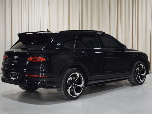 Certified 2022 Bentley Bentayga image 3