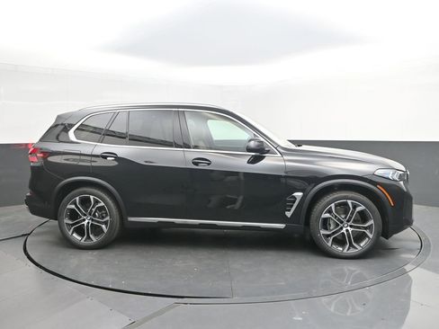 New 2026 BMW X5 xDrive40i AWD/4WD image 8