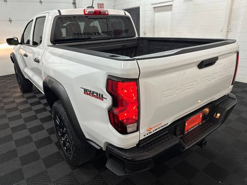 Used 2024 Chevrolet Colorado Trail Boss AWD/4WD image 7