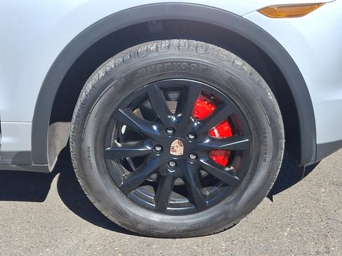 Used 2014 Porsche Cayenne image 8