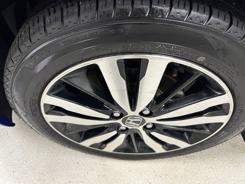 Used 2018 Honda Fit EX image 9
