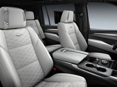 Used 2026 Cadillac Escalade ESV V AWD/4WD image 19