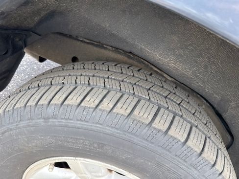 Used 2007 Toyota Sequoia SR5 AWD/4WD image 16