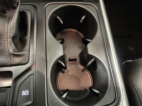 New 2026 Kia Carnival FWD image 23