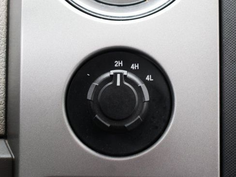 Used 2010 Ford F150 XLT image 27