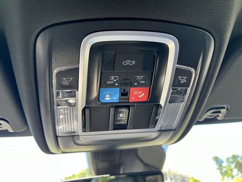 Certified 2025 RAM 1500 Big Horn AWD/4WD image 14