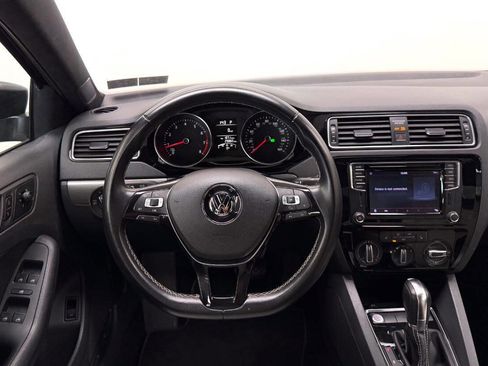 Used 2016 Volkswagen Jetta Sport image 38