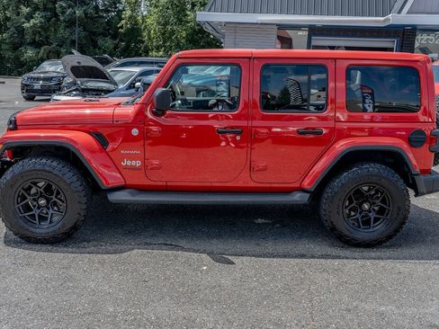 Used 2021 Jeep Wrangler Unlimited Sahara w/ Uconnect 4C Nav & Sound Group image 14