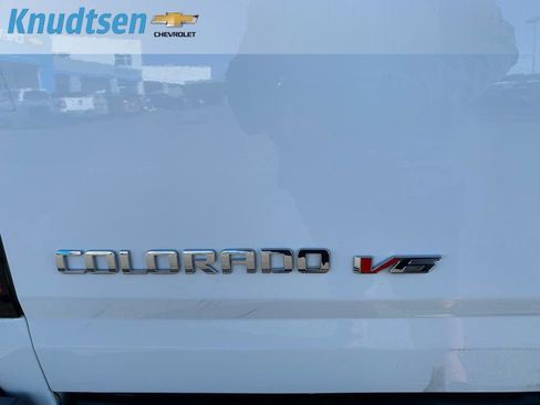 Used 2018 Chevrolet Colorado LT image 12