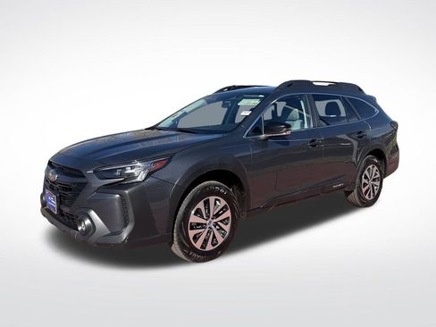 Used 2023 Subaru Outback Premium AWD/4WD image 3