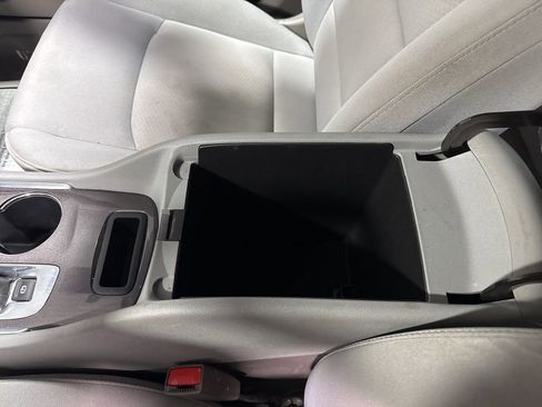 Used 2023 Chevrolet Malibu LT FWD image 30