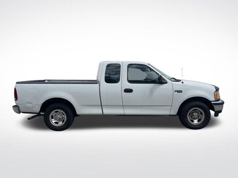 Used 1997 Ford F150 XLT image 4