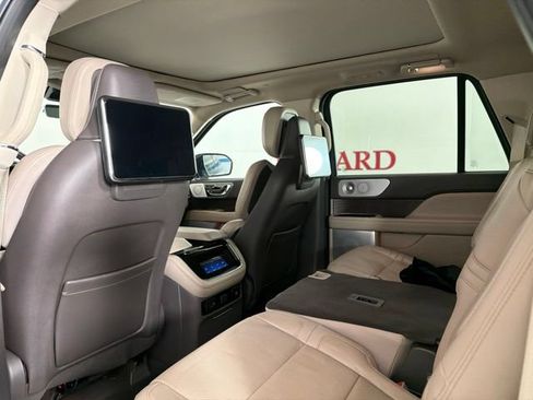 Certified 2023 Lincoln Navigator L Reserve AWD/4WD image 14