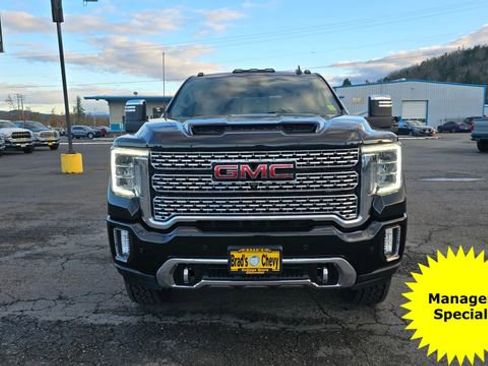 Used 2023 GMC Sierra 3500 Denali w/ Denali Black Diamond Edition image 2