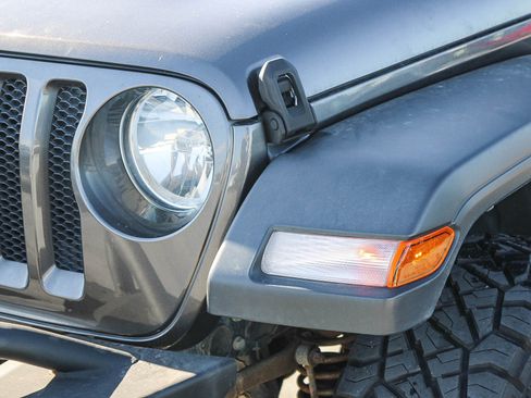 Used 2018 Jeep Wrangler Unlimited Sport S image 5