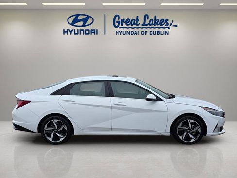 Used 2023 Hyundai Elantra Limited w/ Cargo Package image 6