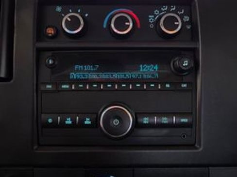 Used 2021 GMC Savana 2500 w/ Driver Convenience Package image 14