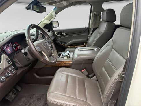 Used 2015 GMC Yukon XL Denali w/ Touring Package AWD/4WD image 13
