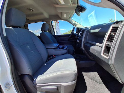 Used 2017 RAM 2500 Tradesman w/ Chrome Appearance Group AWD/4WD image 32