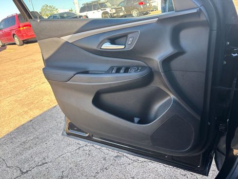 Used 2025 Buick Envista Preferred image 20