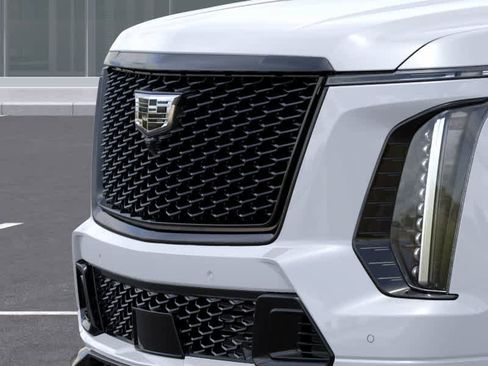 New 2026 Cadillac Escalade V w/ LPO, ONYX Package AWD/4WD image 13
