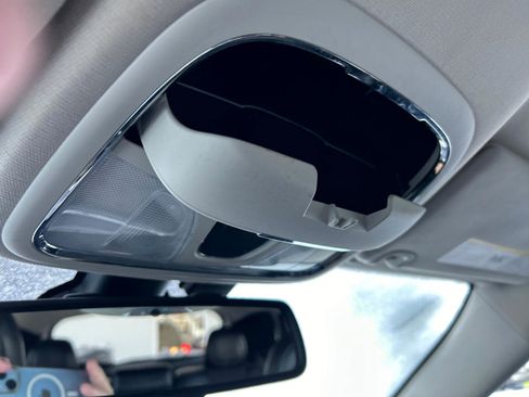 Used 2017 Jeep Cherokee Trailhawk w/ Comfort/Convenience Group image 9