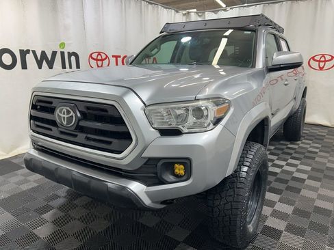 Used 2019 Toyota Tacoma image 3