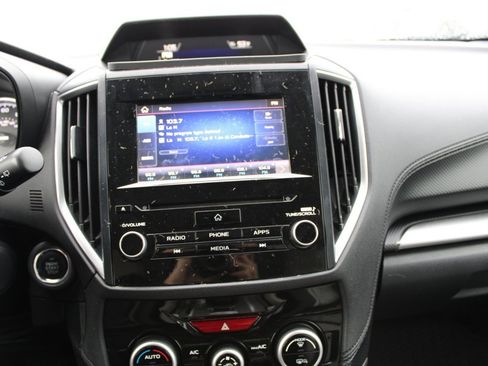 Used 2019 Subaru Forester Premium image 17