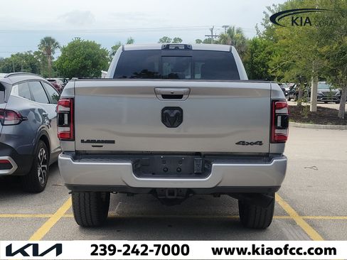 Used 2024 RAM 2500 Laramie w/ Night Edition AWD/4WD image 10