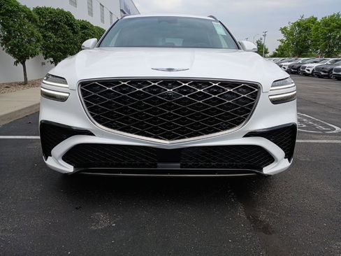 Used 2026 Genesis GV70 3.5T Sport Prestige image 2