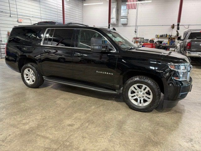 Used 2016 Chevrolet Suburban LT w/ Luxury Package AWD/4WD image 6