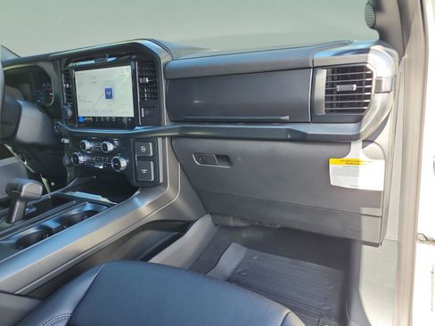 New 2025 Ford F150 Lariat w/ Equipment Group 502A High image 19