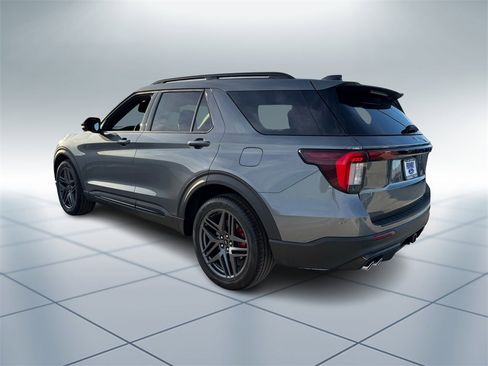 New 2026 Ford Explorer ST w/ Sun And Sound Package image 5