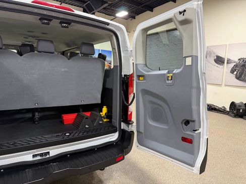 Used 2019 Ford Transit 150 XL image 24