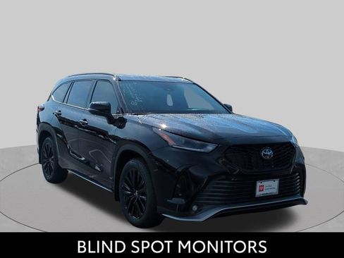 Certified 2026 Toyota Highlander XSE AWD/4WD image 3