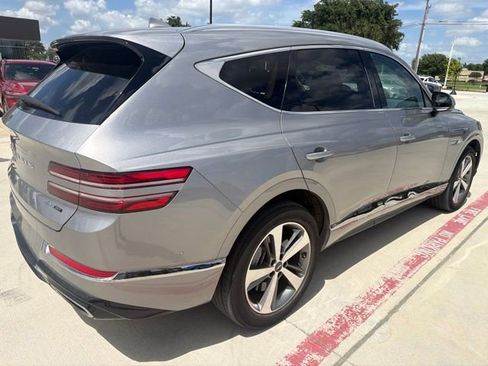 Used 2023 Genesis GV80 3.5T Advanced + AWD/4WD image 3