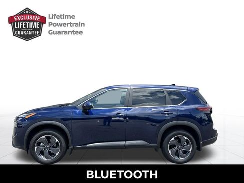 Certified 2025 Nissan Rogue SV FWD image 2
