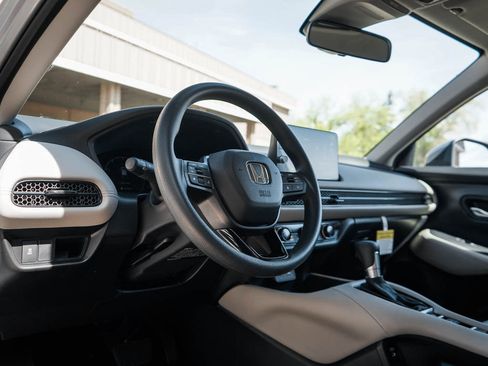 New 2027 Honda HR-V LX image 17