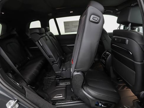 New 2027 BMW X7 M60i AWD/4WD image 36
