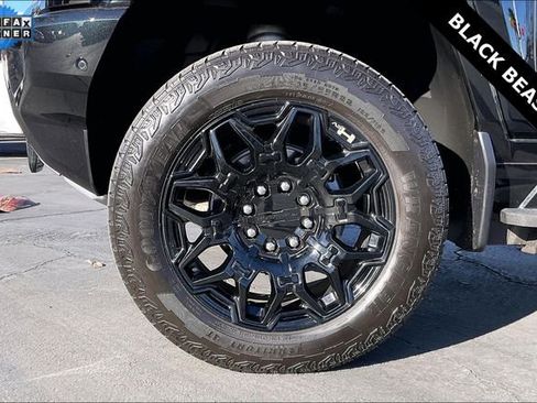 Used 2025 GMC Hummer EV 2X image 8