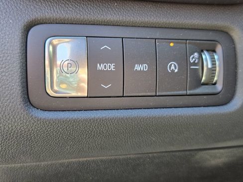 New 2026 GMC Acadia AT4 w/ Luxury Package AWD/4WD image 21
