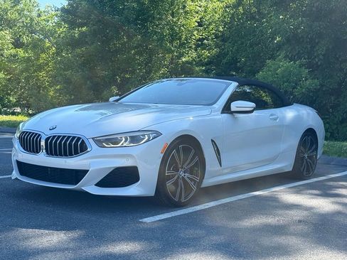 Used 2022 BMW 840i xDrive Convertible w/ Comfort Seating Package AWD/4WD image 18