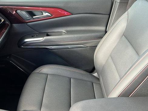 Certified 2025 Chevrolet Traverse Z71 w/ Enhanced Driving Package image 22