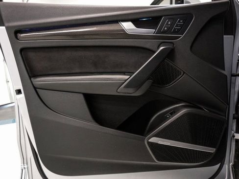Used 2022 Audi SQ5 Prestige w/ Prestige Package image 38
