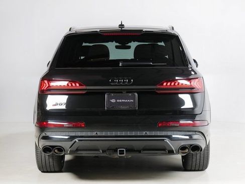 Used 2023 Audi SQ7 Prestige w/ Prestige Package AWD/4WD image 7