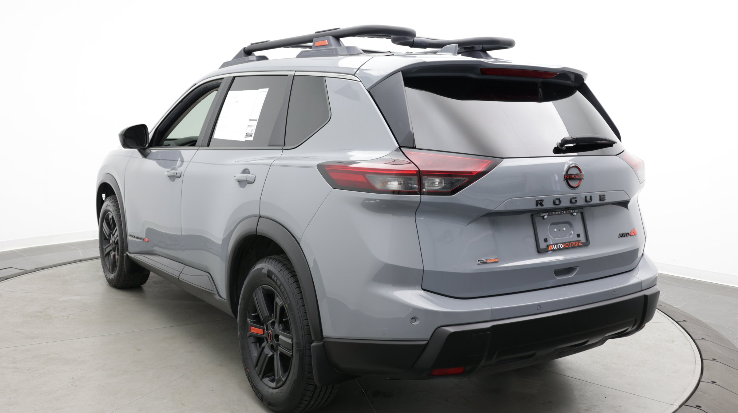Used 2025 Nissan Rogue SV AWD/4WD image 5