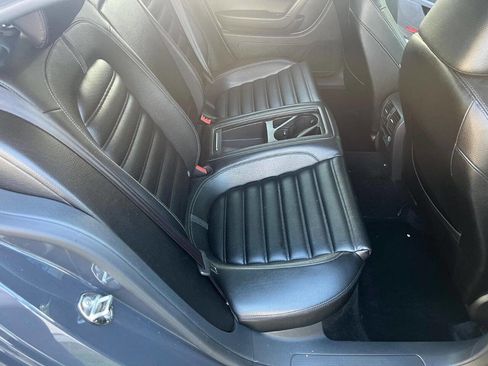 Used 2012 Volkswagen CC Sport FWD image 18