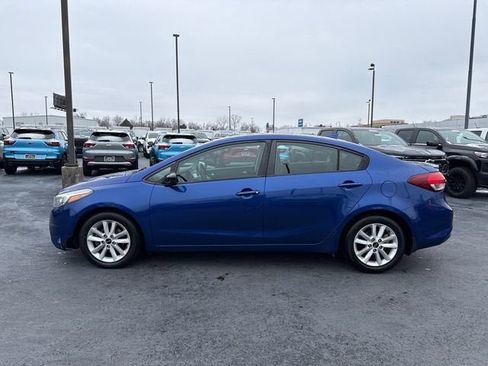 Used 2017 Kia Forte S FWD image 6